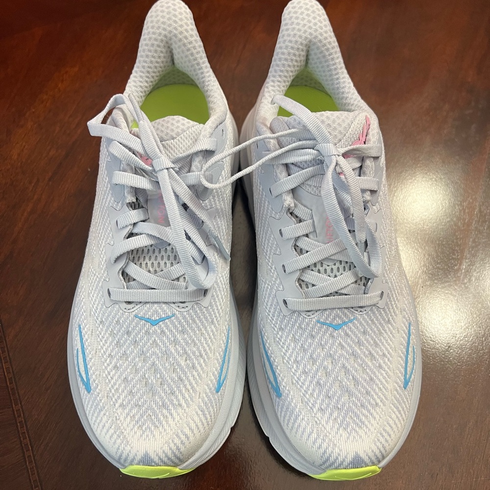 Hoka Clifton 9